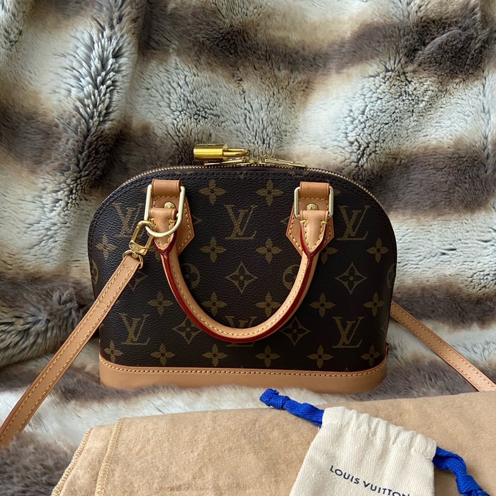 *Authentic* Louis Vuitton Alma BB